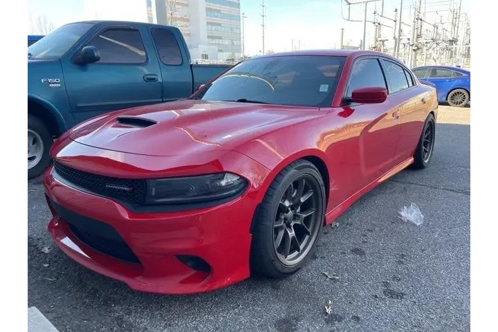 $28636 : Dodge Charger 2022 R/T 4dr S image 1