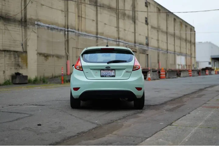 $11988 : 2017 Fiesta SE image 9