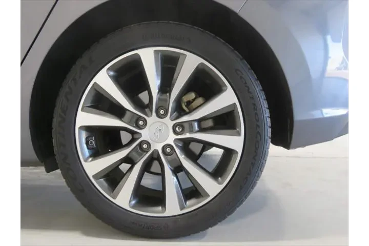 $9947 : Hyundai ELANTRA GT 2018 4dr image 9