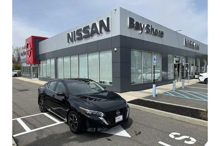 $18720 : Nissan Sentra 2025 SV 4dr Se image 1