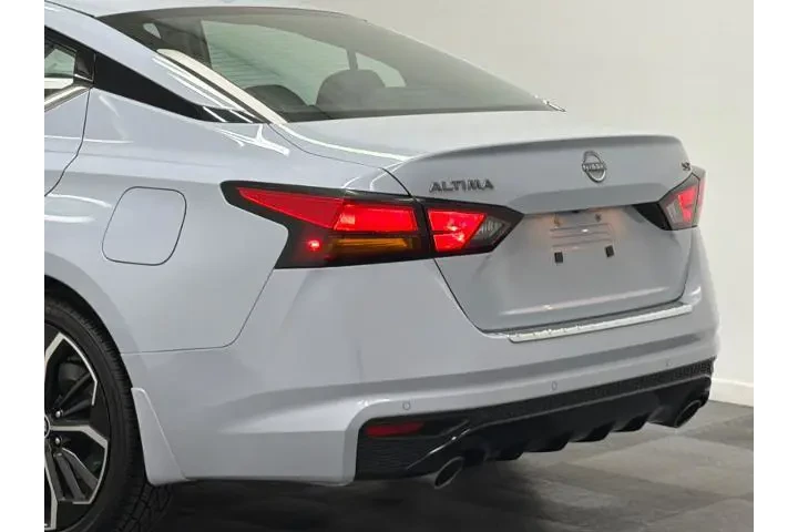 $22000 : Nissan Altima 2023 2.5 SR 4d image 7