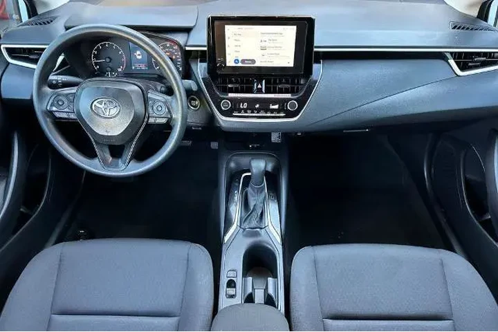 $22264 : Toyota Corolla 2025 LE 4dr S image 5