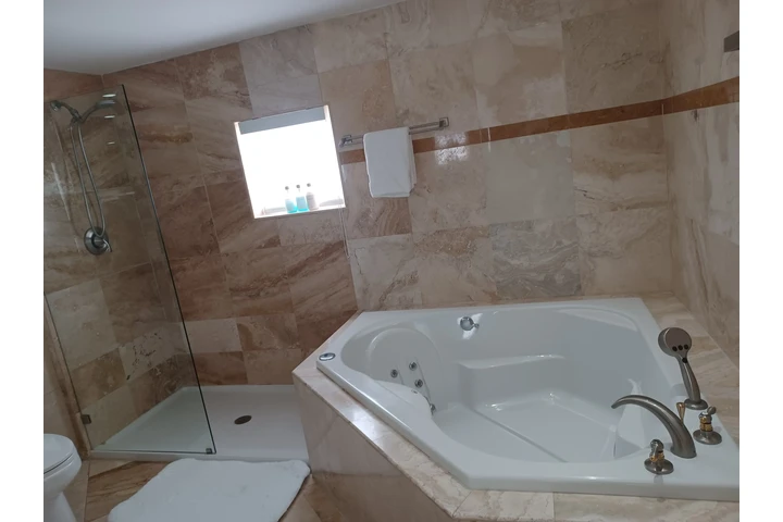 Ramirez cleaning services llc image 3