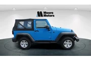 $8995 : Jeep Wrangler 2012 4x4 Sport thumbnail
