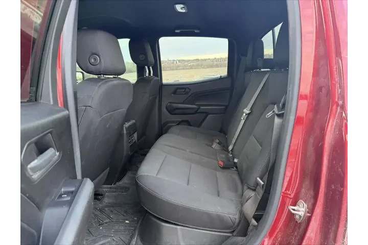 $34399 : Chevrolet Colorado 2023 4x4 image 6