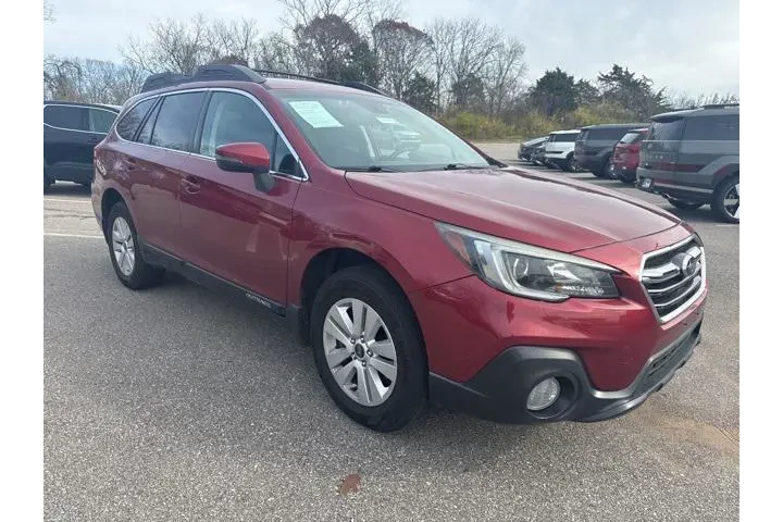$11872 : Subaru Outback 2018 AWD 2.5i image 2