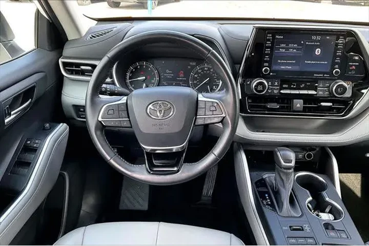 $29998 : Toyota Highlander 2021 AWD X image 6