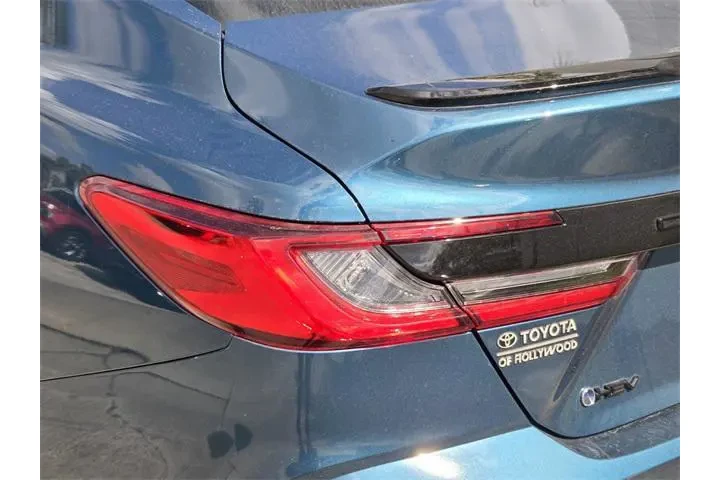 $31987 : Toyota Camry 2025 XSE 4dr Se image 8