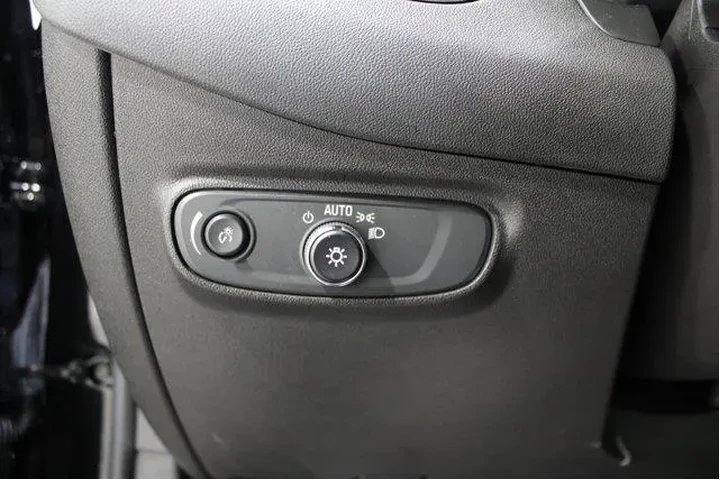 $21754 : Chevrolet Equinox 2024 4x4 L image 8