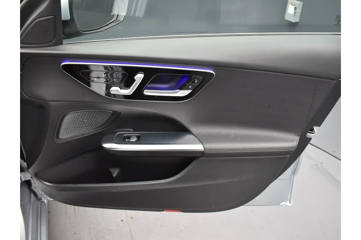 $29495 : Mercedes-Benz C-Class 2022 A image 8