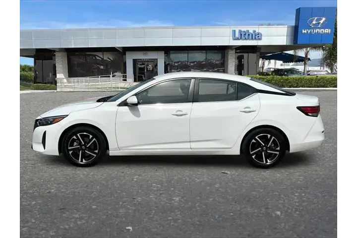 $17999 : Nissan Sentra 2025 SV 4dr Se image 6