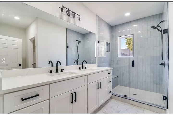 $1000 : Dallas: ¡3 habitaciones, 2 bañ image 2