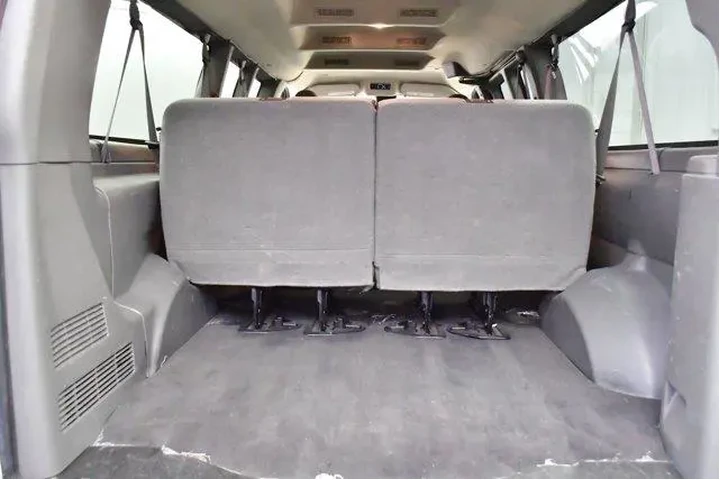 $39994 : Chevrolet Express 2024 LT 35 image 8