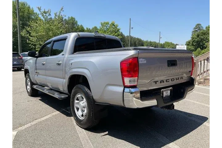 $19985 : Toyota Tacoma 2016 4x2 SR5 V image 7
