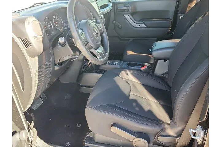 $18995 : Jeep Wrangler 2017 4x4 Sport image 7