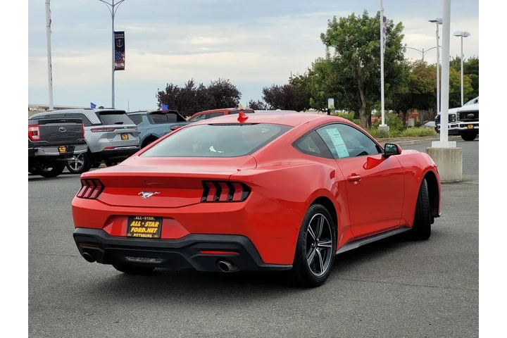 $25000 : Ford Mustang 2024 EcoBoost 2 image 4