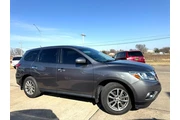 $6999 : 2015 Pathfinder SV 4WD thumbnail