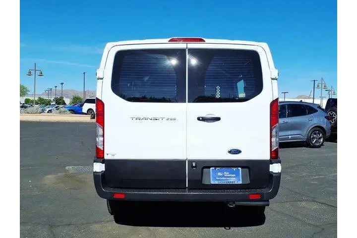 $34423 : Ford Transit 2024 250 3dr SW image 5
