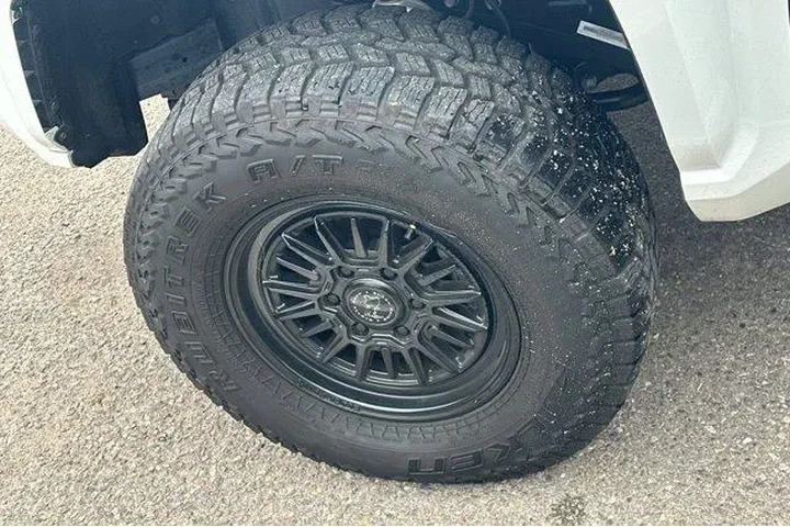 $39183 : Toyota Tacoma 2025 4x4 TRD O image 3