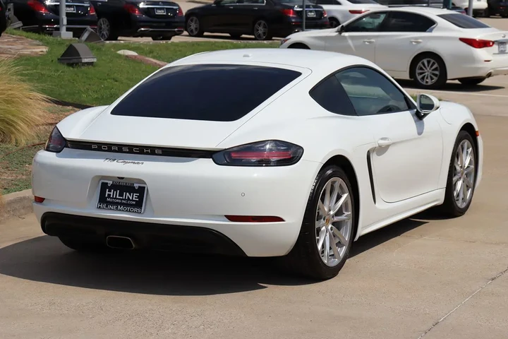 $48974 : 2019 718 Cayman image 10