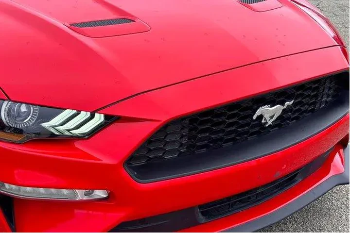 $19977 : Ford Mustang 2021 EcoBoost P image 4