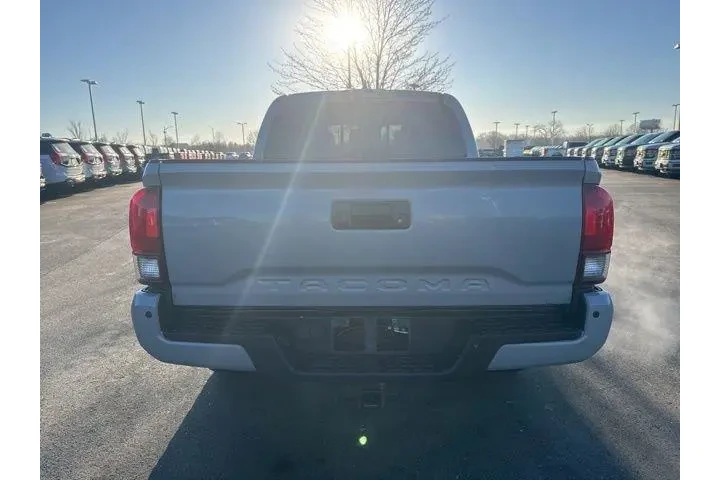 $29000 : Toyota Tacoma 2018 4x4 TRD P image 5