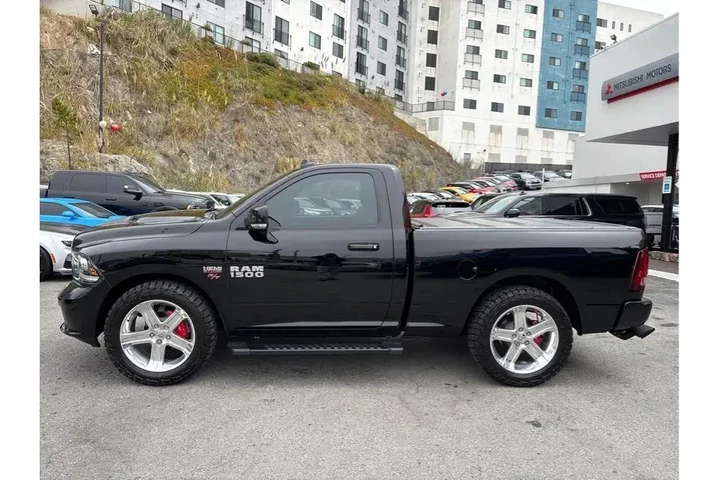 $34388 : Ram 1500 2013 4x2 R/T Sport image 4