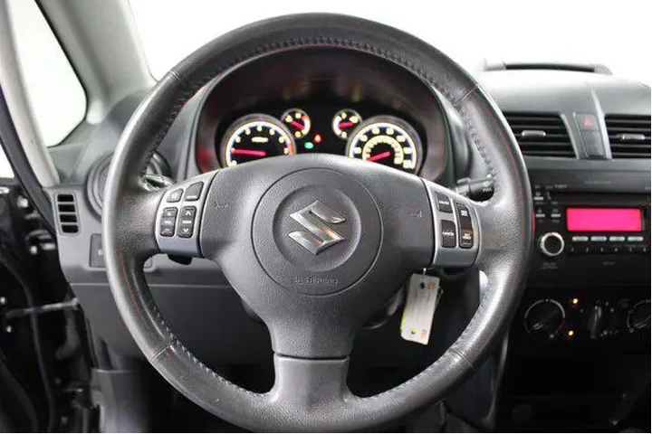 $7900 : Suzuki SX4 Sport 2011 S 4dr image 9