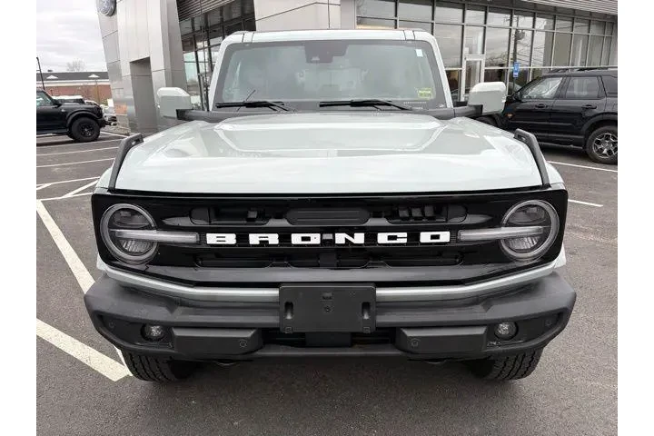 $39995 : Ford Bronco 2022 4x4 Base 4d image 8