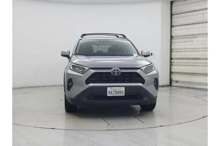 $20998 : Toyota RAV4 2021 XLE Premium image 5