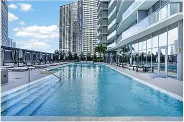 $5500 : Rental property with 1 bedro image 9