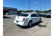 $5980 : 2012 300 4dr Sdn V6 Limited R thumbnail