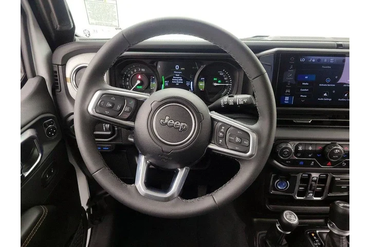 $35998 : Jeep Wrangler 2025 4x4 Sahar image 10