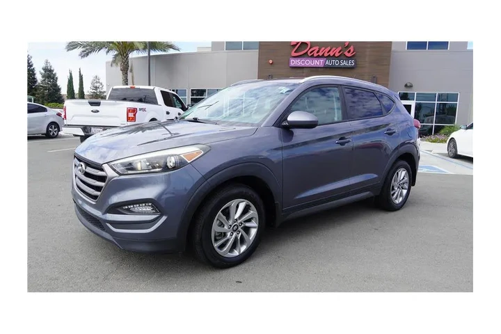 $12800 : 2016 Tucson SE image 2
