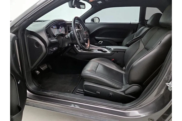 $27998 : Dodge Challenger 2022 AWD SX image 10