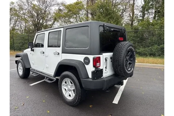 $18269 : Jeep Wrangler Unlimited 2015 image 3