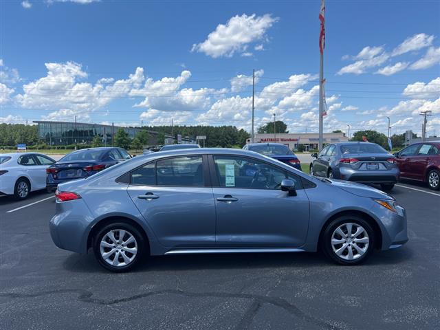 $22990 : PRE-OWNED 2023 TOYOTA COROLLA image 8