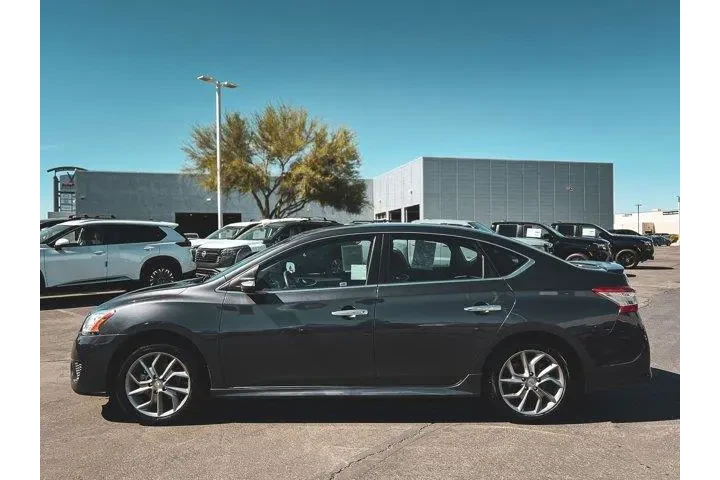 $9998 : Nissan Sentra 2015 S 4dr Sed image 4