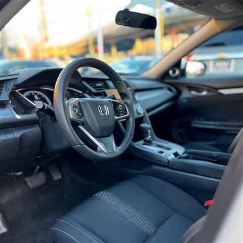 $17094 : 2018 Civic Sedan EX image 9