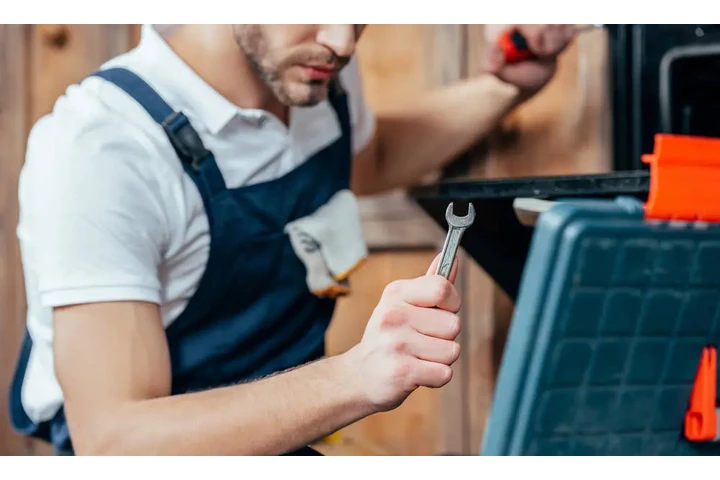 Luis Handyman Services image 3