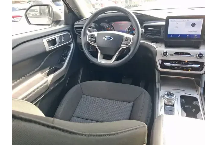 $30990 : Ford Explorer 2024 XLT 4dr S image 8