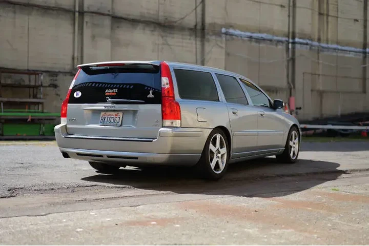 $13988 : 2007 V70 R image 7