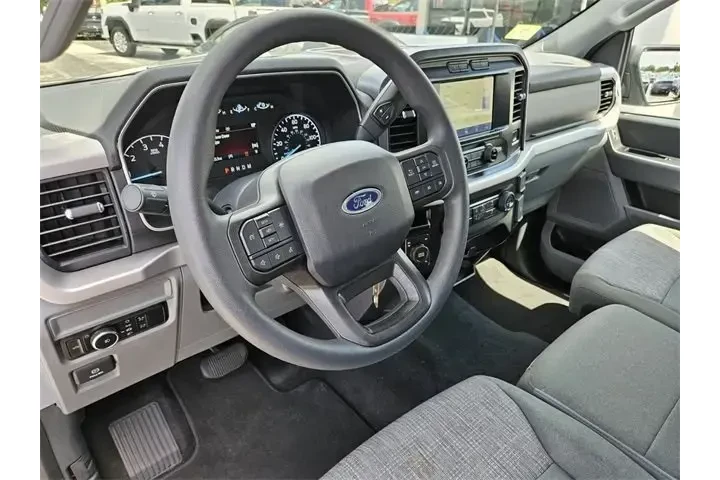 $39990 : Ford F-150 2023 4x4 XLT 4dr image 5
