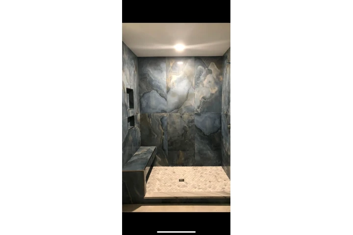Se remodelan baños y pisos image 2