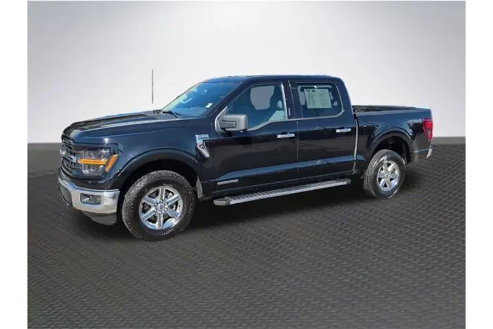 $39494 : Ford F-150 2024 4x4 XLT 4dr image 2