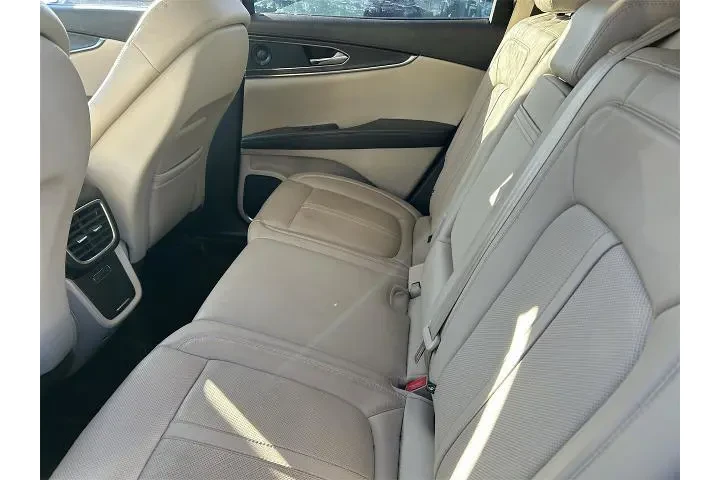 $25997 : Lincoln Nautilus 2020 Reserv image 9