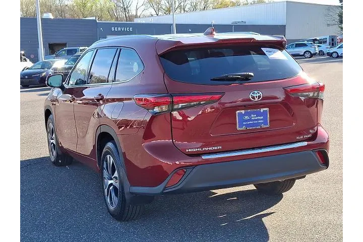 $35437 : Toyota Highlander 2022 AWD X image 4