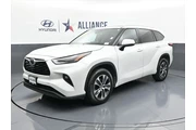 Toyota Highlander 2022 XLE 4