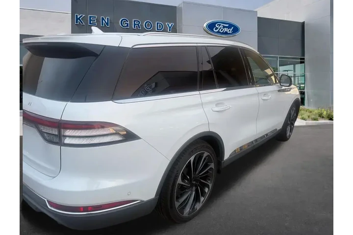 $31567 : Lincoln Aviator 2021 Reserve image 7