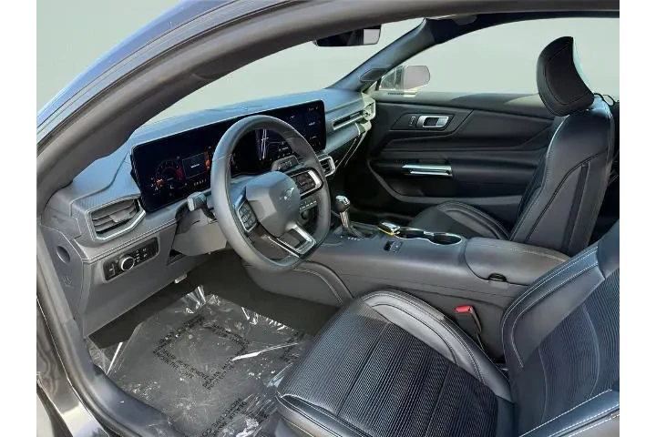 $32995 : Ford Mustang 2024 EcoBoost 2 image 3